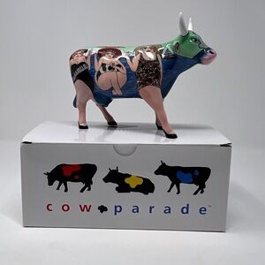 Cow Parade Retired Fun Seeker Cow Figurine #9199